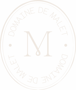 domaine de malet logo macaron Creme scaled